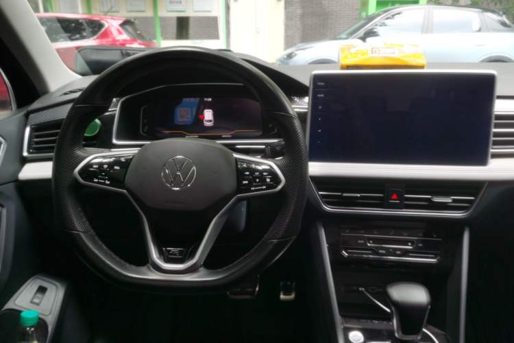 Used Volkswagen Tiguan L 2022 330TSI Automatic Two-Wheel Drive R-Line Enhanced Edition Steering Wheel