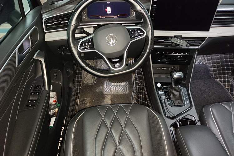 Used Volkswagen Tiguan L 2022 330TSI Automatic Two-Wheel Drive R-Line Enhanced Edition Steering Wheel
