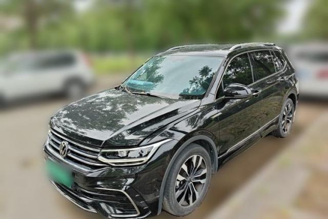 Używany Volkswagen Tiguan L 2022 330TSI Automatic Two-Wheel Drive R-Line Enhanced Edition