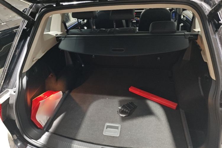 Used Volkswagen Tiguan L 2022 330TSI Automatic Two-Wheel Drive Smart Edition Trunk