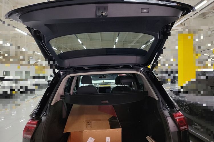 Used Volkswagen Tiguan L 2022 330TSI Automatic Two-Wheel Drive R-Line Enhanced Edition Trunk