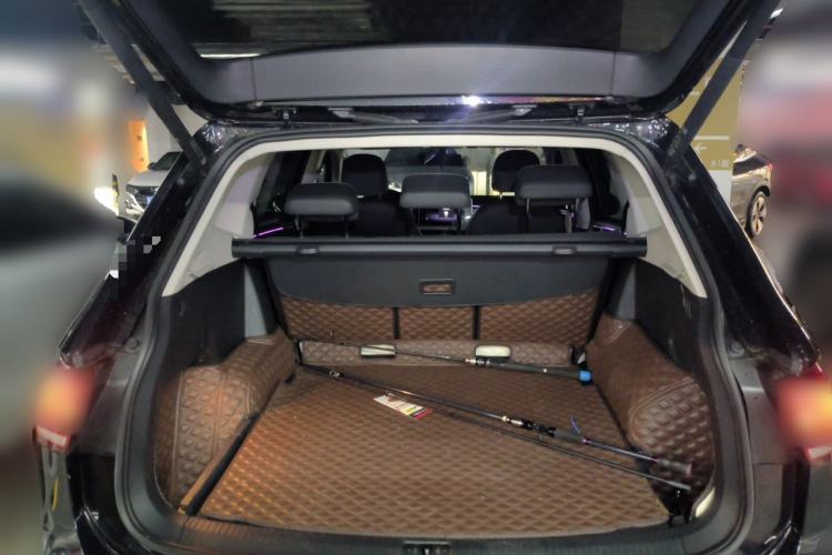 Used Volkswagen Tiguan L 2022 330TSI Automatic Two-Wheel Drive Smart Edition Trunk