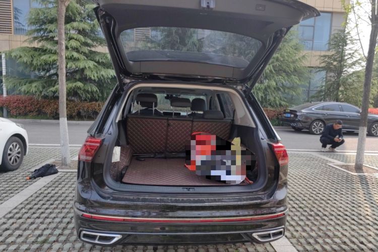 Used Volkswagen Tiguan L 2022 330TSI Automatic Two-Wheel Drive R-Line Enhanced Edition Trunk