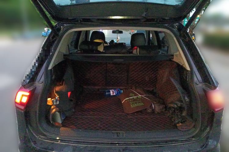Used Volkswagen Tiguan L 2022 330TSI Automatic Two-Wheel Drive Smart Edition Trunk