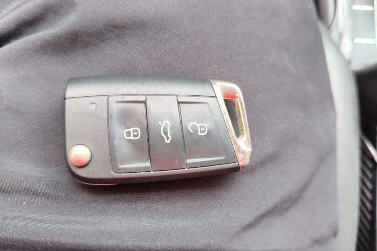 Used Volkswagen Tiguan L 2022 330TSI Automatic Two-Wheel Drive Smart Edition Vehicle Key