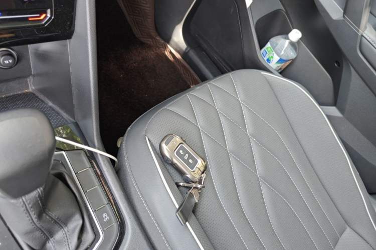 Used Volkswagen Tiguan L 2022 330TSI Automatic Two-Wheel Drive Smart Edition Vehicle Key