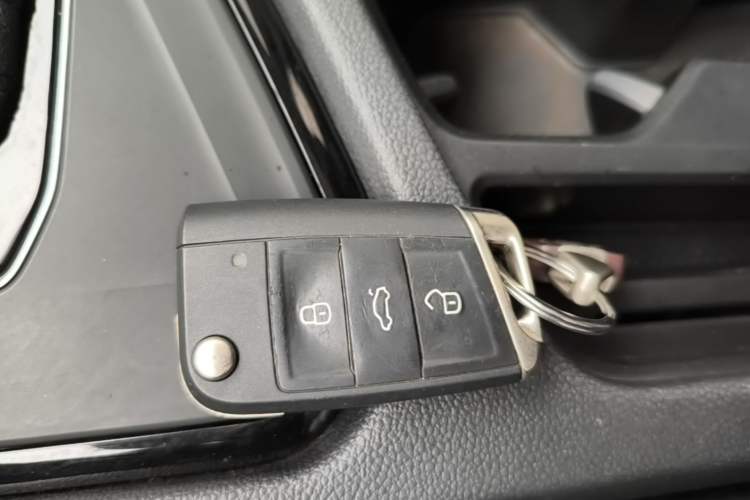 Used Volkswagen Tiguan L 2022 330TSI Automatic Two-Wheel Drive R-Line Enhanced Edition Vehicle Key