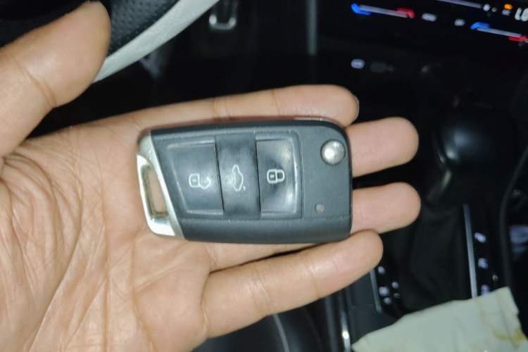 Used Volkswagen Tiguan L 2022 330TSI Automatic Two-Wheel Drive R-Line Enhanced Edition Vehicle Key