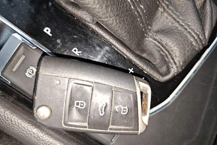 Used Volkswagen Tiguan L 2022 330TSI Automatic Two-Wheel Drive Smart Edition Vehicle Key