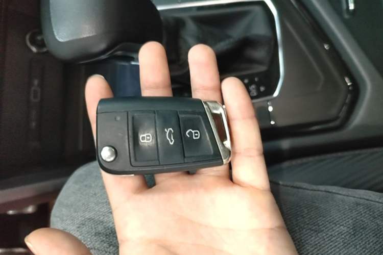 Used Volkswagen Tiguan L 2022 330TSI Automatic Two-Wheel Drive R-Line Flagship Edition Vehicle Key