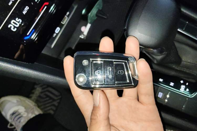 Used Volkswagen Tiguan L 2022 330TSI Automatic Two-Wheel Drive Smart Edition Vehicle Key