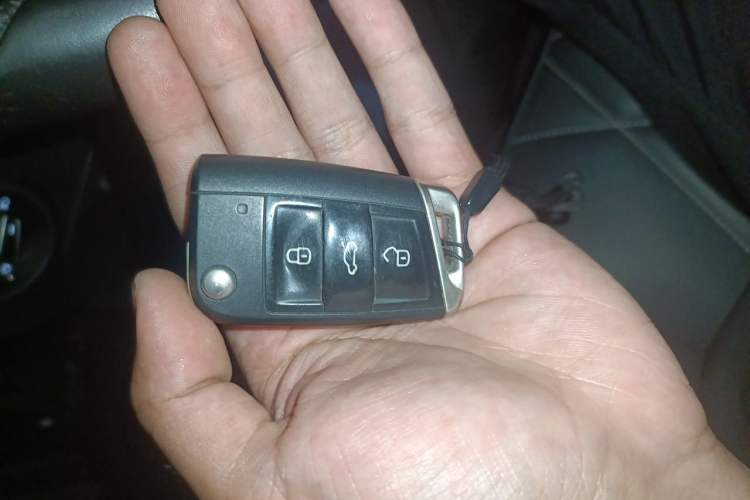Used Volkswagen Tiguan L 2022 330TSI Automatic Two-Wheel Drive R-Line Enhanced Edition Vehicle Key