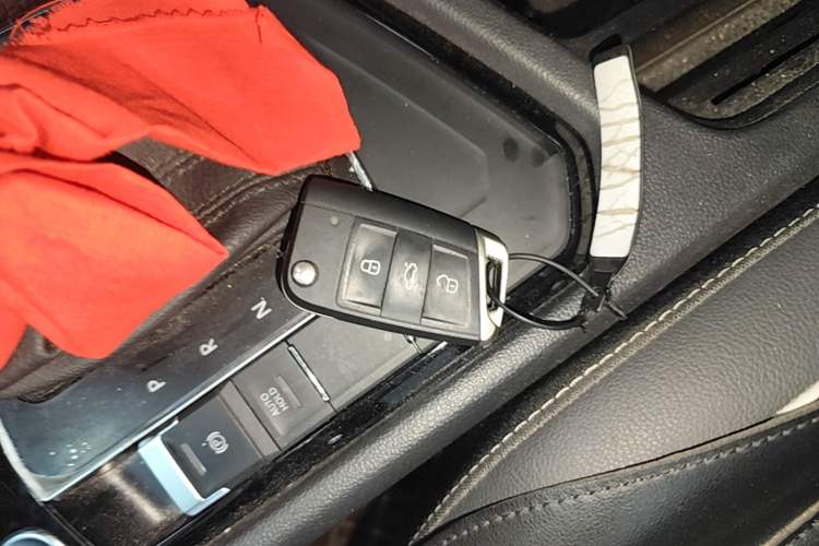 Used Volkswagen Tiguan L 2022 330TSI Automatic Two-Wheel Drive Smart Edition Vehicle Key