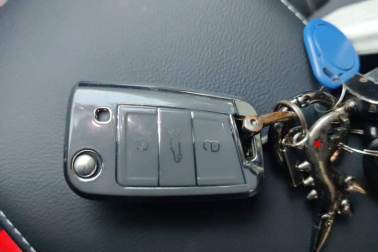 Used Volkswagen Tiguan L 2022 330TSI Automatic Two-Wheel Drive R-Line Enhanced Edition Vehicle Key