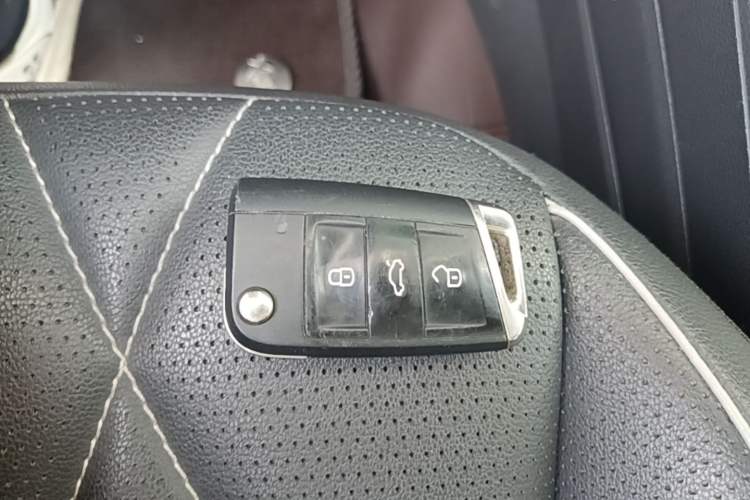 Used Volkswagen Tiguan L 2022 330TSI Automatic Two-Wheel Drive R-Line Enhanced Edition Vehicle Key