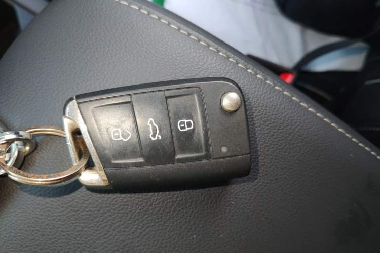 Used Volkswagen Tiguan L 2022 330TSI Automatic Two-Wheel Drive R-Line Enhanced Edition Vehicle Key