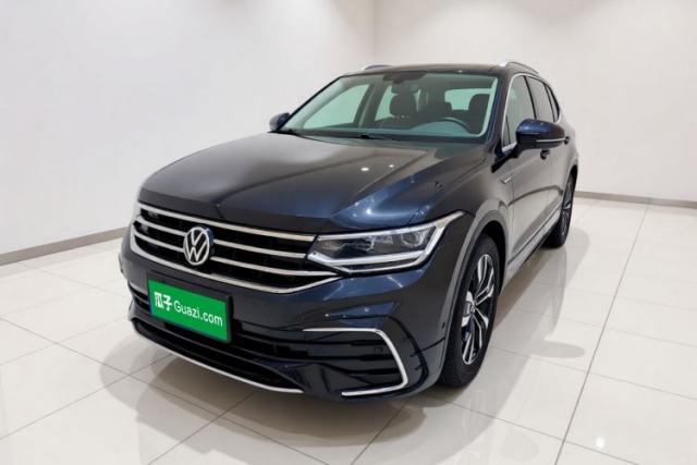 Volkswagen Tiguan L 2022 330TSI Automatic Two-Wheel Drive R-Line Enhanced Edition usado