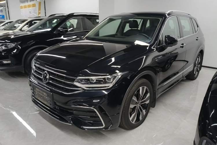 Used Volkswagen Tiguan L 2022 330TSI Automatic Two-Wheel Drive R-Line Enhanced Edition Guazi used car, China used car export, Used car for sale, Used  cars, Cheapest cars for sale