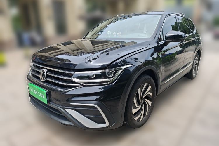 Used Volkswagen Tiguan L 2022 330TSI Automatic Two-Wheel Drive Smart Edition Guazi used car, China used car export, Used car for sale, Used  cars, Cheapest cars for sale