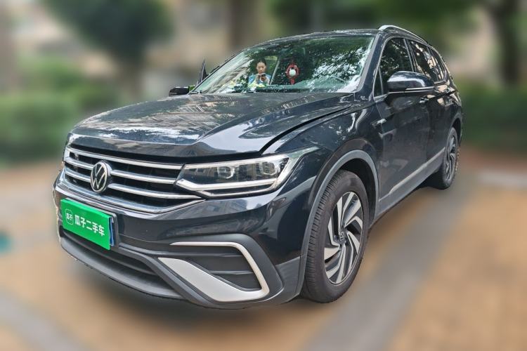 Used Volkswagen Tiguan L 2022 330TSI Automatic Two-Wheel Drive Smart Edition Guazi used car, China used car export, Used car for sale, Used  cars, Cheapest cars for sale