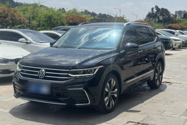 Ojetý Volkswagen Tiguan L 2022 330TSI Automatic Two-Wheel Drive R-Line Enhanced Edition