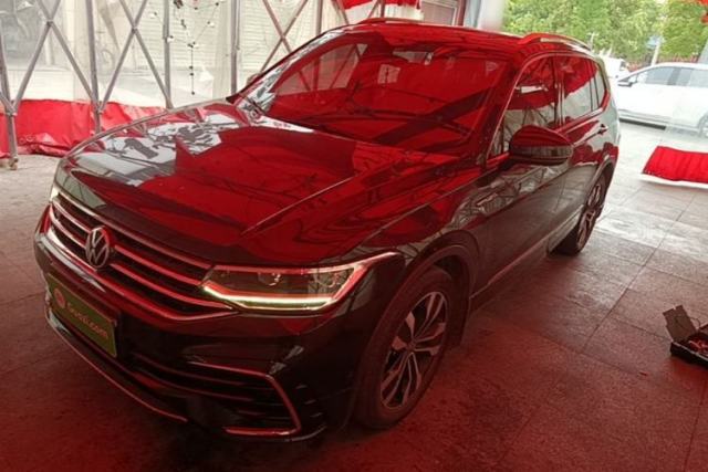 Ojetý Volkswagen Tiguan L 2022 330TSI Automatic Two-Wheel Drive R-Line Enhanced Edition