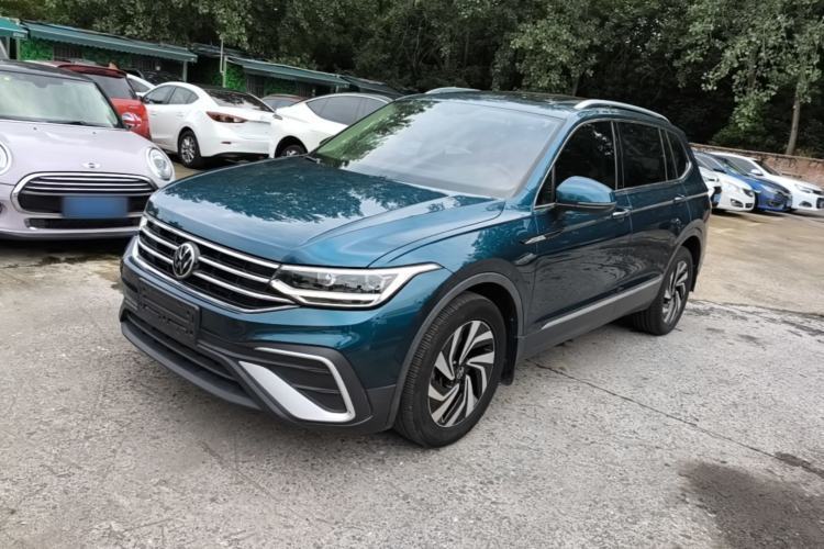 Used Volkswagen Tiguan L 2022 330TSI Automatic Two-Wheel Drive Smart Edition Guazi used car, China used car export, Used car for sale, Used  cars, Cheapest cars for sale