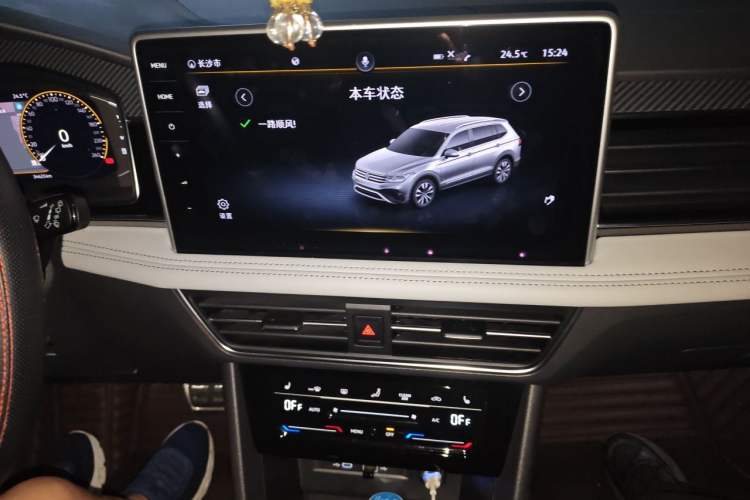 Used Volkswagen Tiguan L 2022 330TSI Automatic Two-Wheel Drive R-Line Enhanced Edition Audio And AC Panel