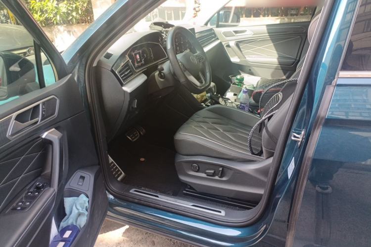 Used Volkswagen Tiguan L 2022 330TSI Automatic Two-Wheel Drive R-Line Enhanced Edition Driver Seat