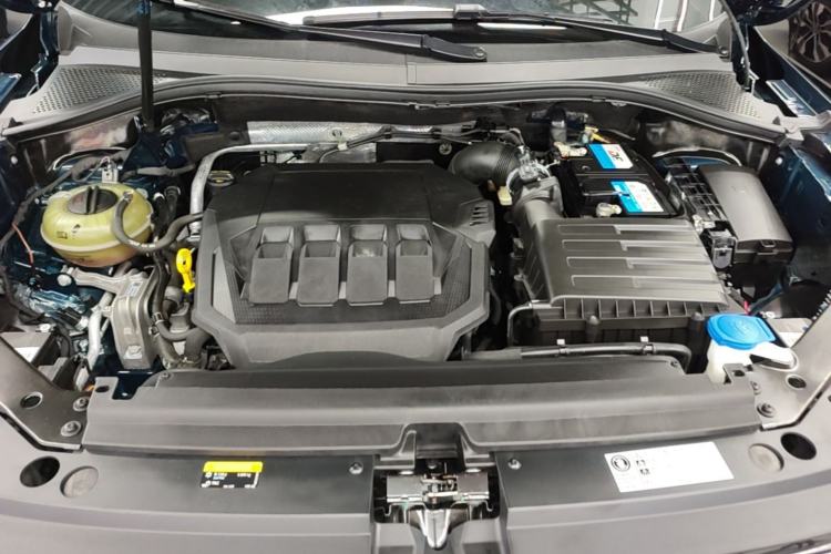 Used Volkswagen Tiguan L 2022 330TSI Automatic Two-Wheel Drive R-Line Flagship Edition Engine Bay