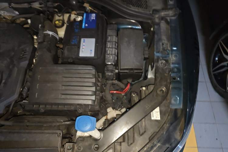 Used Volkswagen Tiguan L 2022 330TSI Automatic Two-Wheel Drive R-Line Enhanced Edition Engine Bay Left
