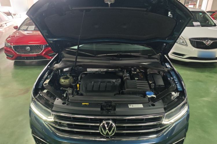 Used Volkswagen Tiguan L 2022 330TSI Automatic Two-Wheel Drive R-Line Enhanced Edition Engine Bay