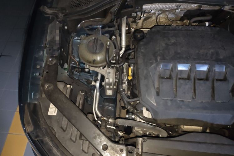 Used Volkswagen Tiguan L 2022 330TSI Automatic Two-Wheel Drive R-Line Enhanced Edition Engine Bay Right