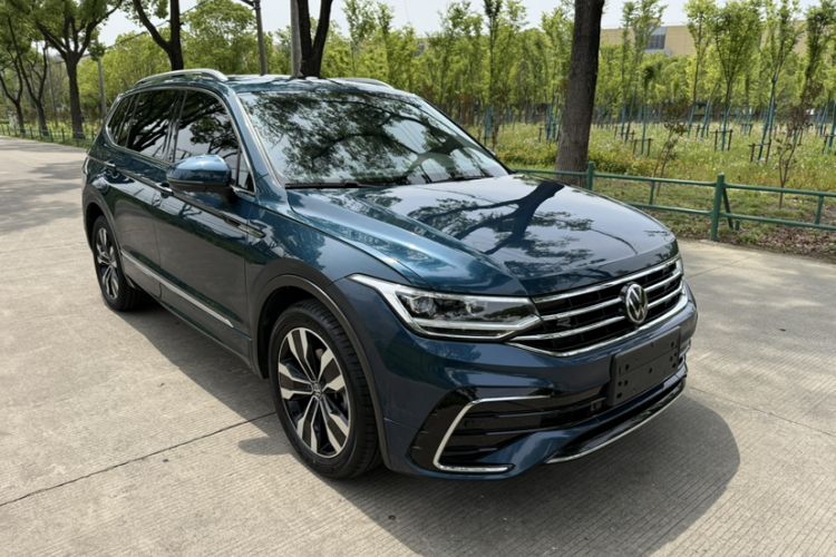 Used Volkswagen Tiguan L 2022 330TSI Automatic Two-Wheel Drive R-Line Enhanced Edition Exterior 2