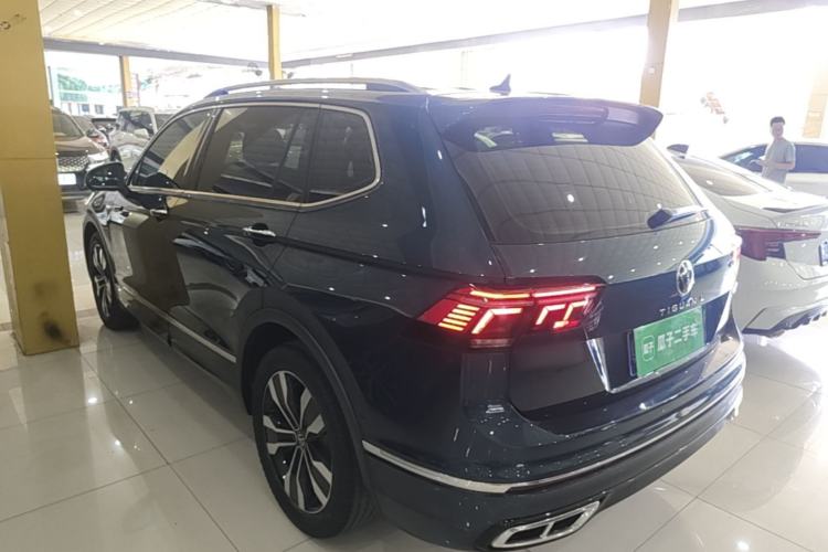Used Volkswagen Tiguan L 2022 330TSI Automatic Two-Wheel Drive R-Line Enhanced Edition Exterior 2