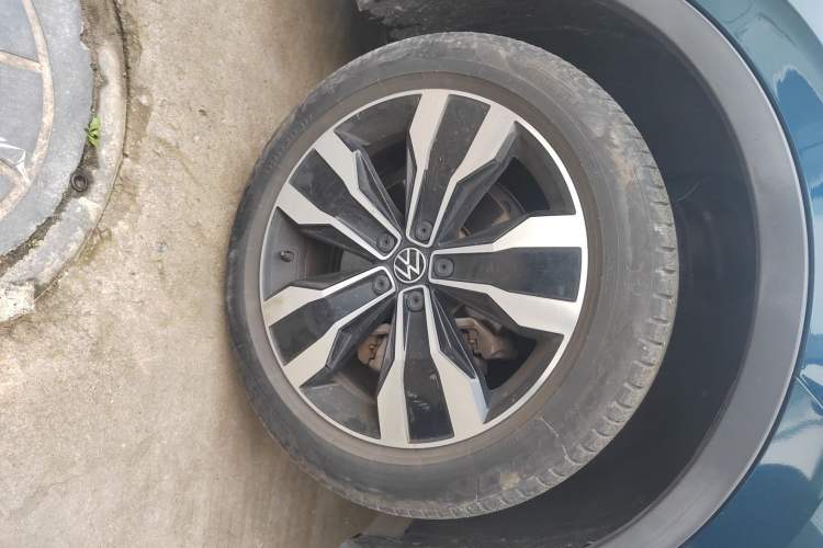 Used Volkswagen Tiguan L 2022 330TSI Automatic Two-Wheel Drive R-Line Enhanced Edition Exterior 7
