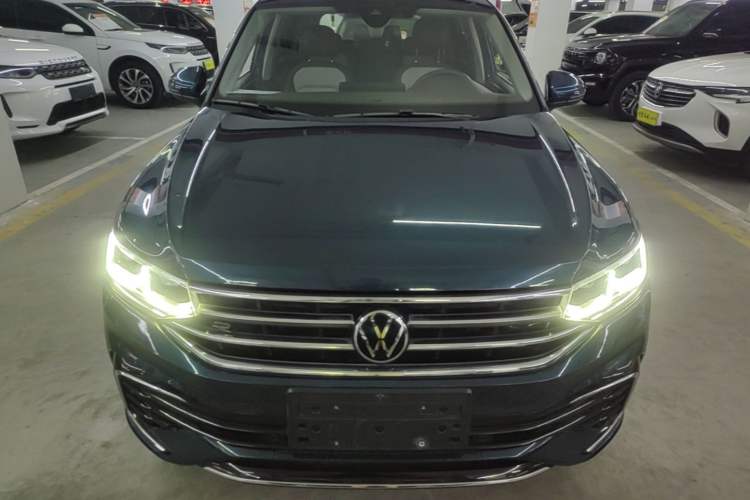 Used Volkswagen Tiguan L 2022 380TSI Automatic All-Wheel Drive R-Line Flagship 7-Seater Front