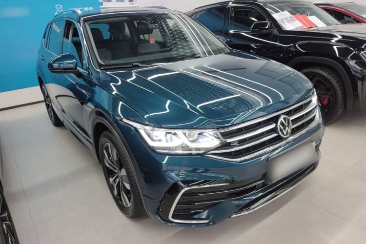 Used Volkswagen Tiguan L 2022 330TSI Automatic Two-Wheel Drive R-Line Flagship Edition Front Right 45 Deg