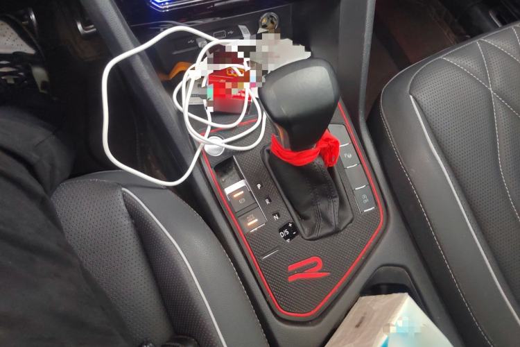 Used Volkswagen Tiguan L 2022 330TSI Automatic Two-Wheel Drive R-Line Enhanced Edition Gear Lever