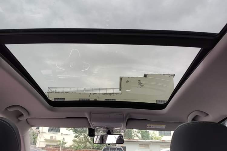 Used Volkswagen Tiguan L 2022 330TSI Automatic Two-Wheel Drive Smart Edition Headliner
