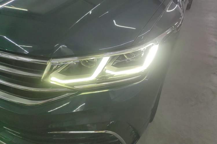 Used Volkswagen Tiguan L 2022 380TSI Automatic All-Wheel Drive R-Line Flagship 7-Seater Left Front Headlight
