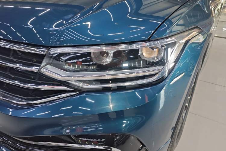 Used Volkswagen Tiguan L 2022 330TSI Automatic Two-Wheel Drive R-Line Enhanced Edition Left Front Headlight