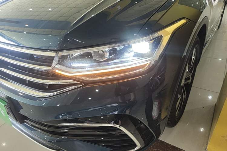 Used Volkswagen Tiguan L 2022 330TSI Automatic Two-Wheel Drive R-Line Enhanced Edition Left Front Headlight