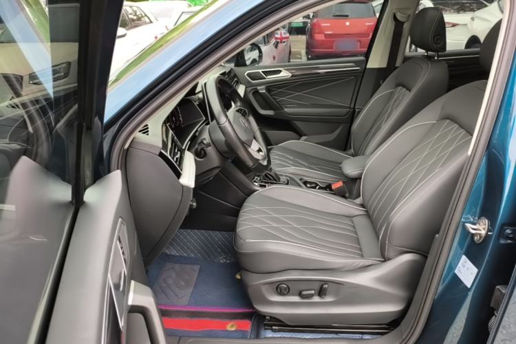 Used Volkswagen Tiguan L 2022 330TSI Automatic Two-Wheel Drive Smart Edition Left Front Seat