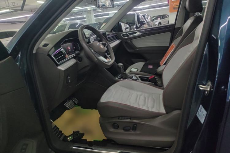 Used Volkswagen Tiguan L 2022 380TSI Automatic All-Wheel Drive R-Line Flagship 7-Seater Left Front Seat