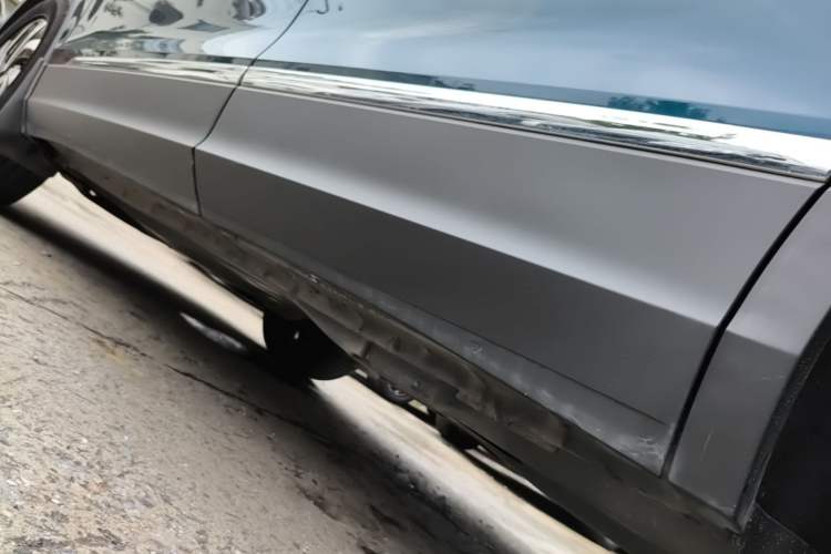 Used Volkswagen Tiguan L 2022 330TSI Automatic Two-Wheel Drive Smart Edition Left Side Sill