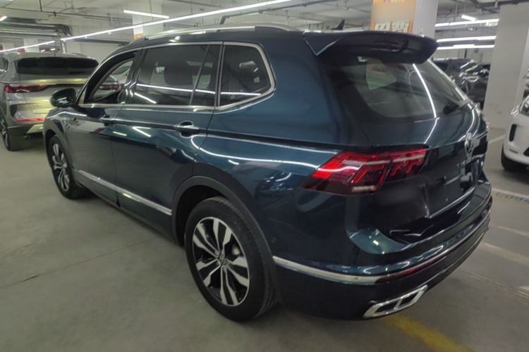 Used Volkswagen Tiguan L 2022 380TSI Automatic All-Wheel Drive R-Line Flagship 7-Seater Rear Left 45 Deg