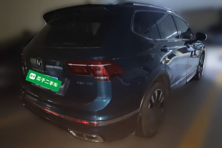 Used Volkswagen Tiguan L 2022 330TSI Automatic Two-Wheel Drive R-Line Enhanced Edition Rear Right 45 Deg