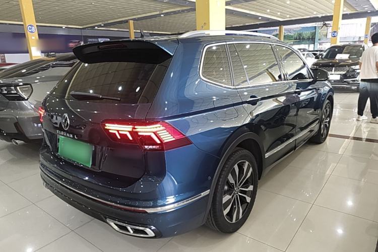 Used Volkswagen Tiguan L 2022 330TSI Automatic Two-Wheel Drive R-Line Enhanced Edition Rear Right 45 Deg