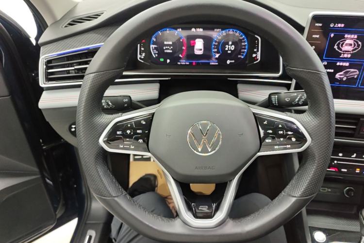 Used Volkswagen Tiguan L 2022 330TSI Automatic Two-Wheel Drive R-Line Flagship Edition Steering Wheel